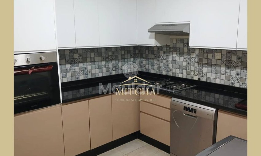 Charming Apartment for Sale: 2 Bedrooms in Roches Noires - view 6