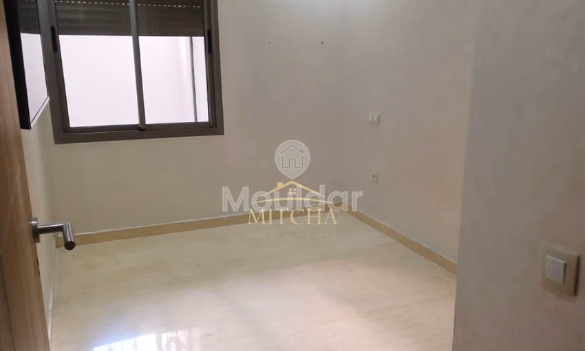 Charming Apartment for Sale: 2 Bedrooms in Roches Noires