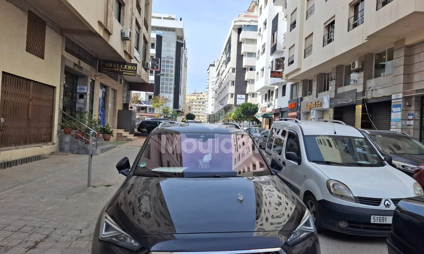 Opportunité d'investissement : Local commercial à Tanger de 152 m² - view 3