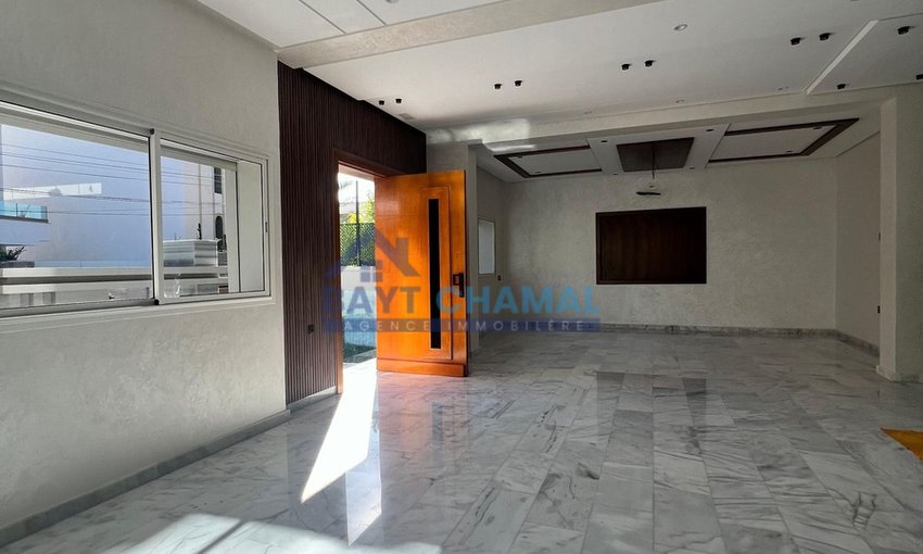 Modern villa for sale in Moujahidine - view 4