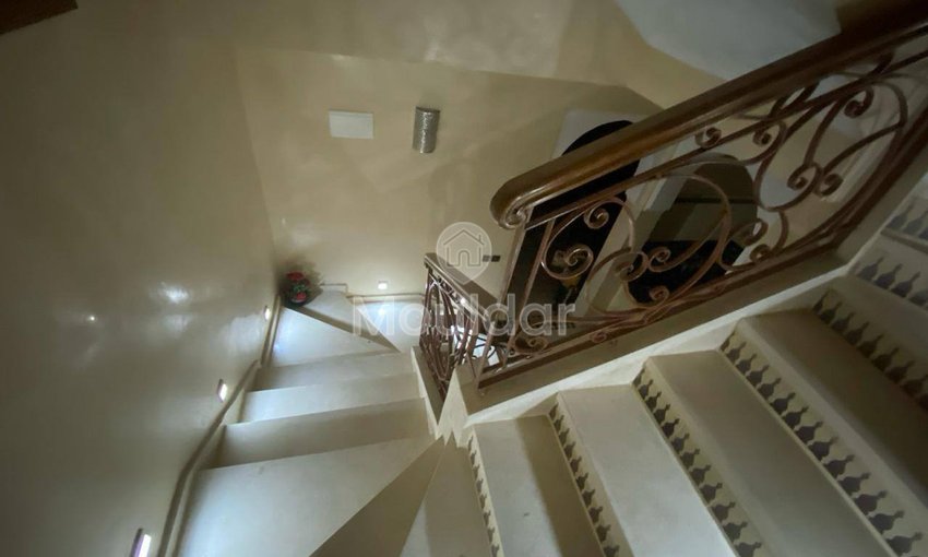 Villa 6 Camere in Vendita a Marrakech - Targa, 245m² - view 4