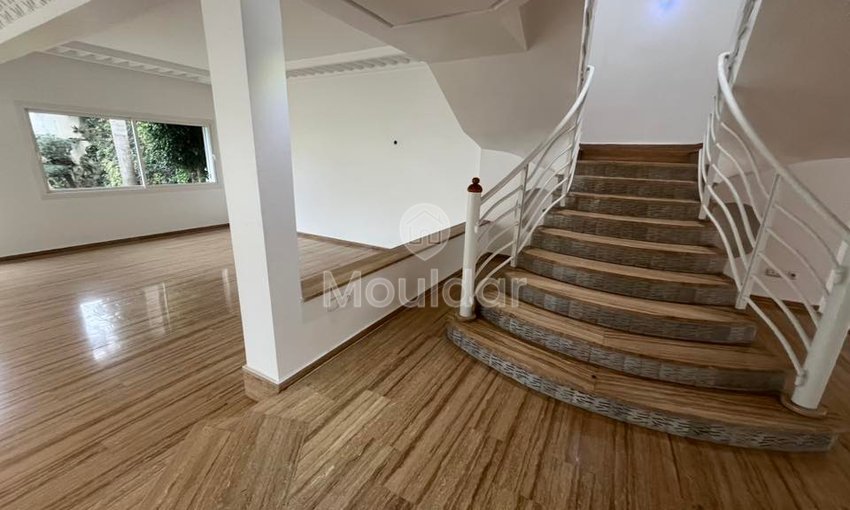 Villa de Rêve à Casablanca : 4 Chambres, 450m² à Vendre - view 11