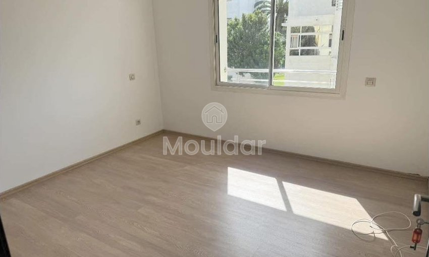 Kiralık: Aïn Diab'da 3 odalı geniş daire - view 3