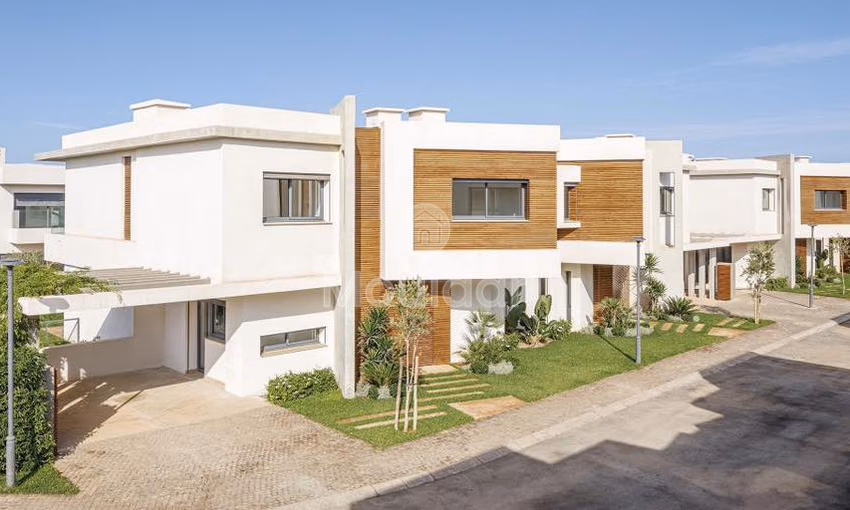 Villa de Luxe à Mohammedia : Espace, Élégance et Confort