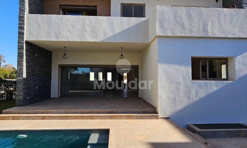 فيلا للإيجار في أغادير: فاخرة وواسعة بمساحة 323م² - view 2