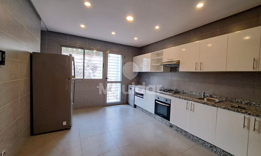 Luxurious Villa for Rent in Casablanca - Anfa, 5 Bedrooms