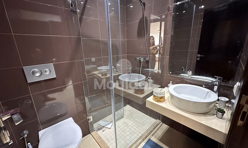 Beautiful Apartment for Rent in Souissi, Rabat - 100m²