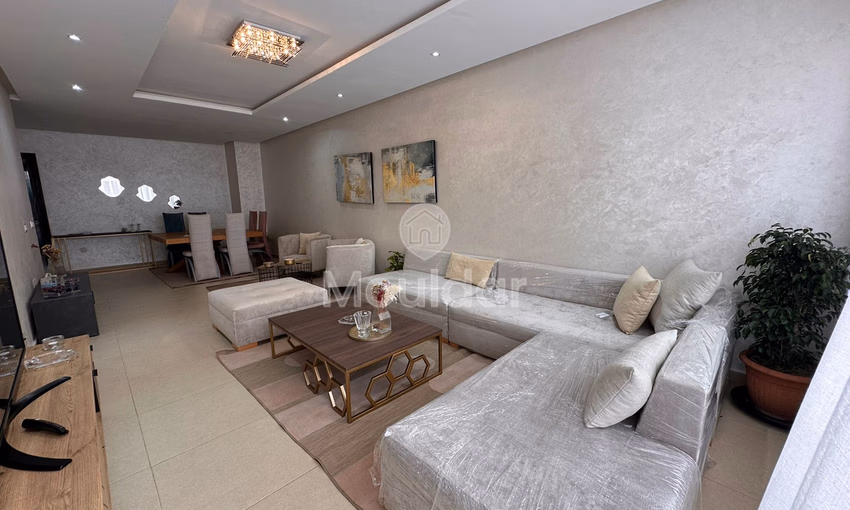Beautiful Apartment for Rent in Souissi, Rabat - 100m²