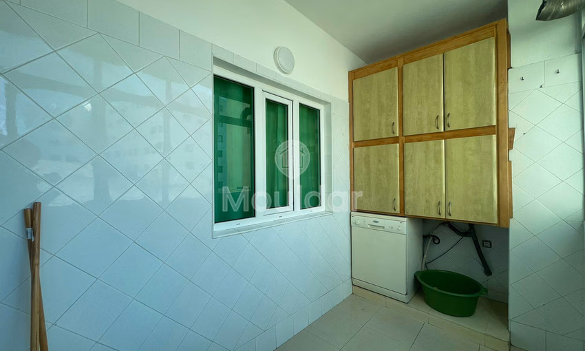 Charmant Appartement 3 Chambres à Louer à Tanger