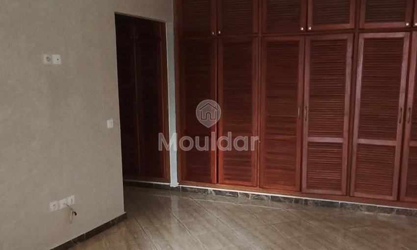 Apartamento en Alquiler: 3 Habitaciones en el Centro de Kénitra - view 2