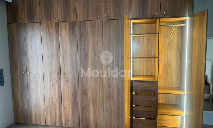 شقة 150م² للإيجار: مثلث الذهب، الدار البيضاء