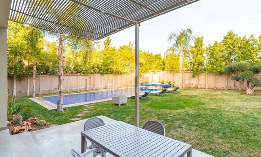 Βίλα πολυτελείας στο Μαρακές: 3 Υπνοδωμάτια σε ένα Σφιχτό Κοσμηματοπωλείο - view 17