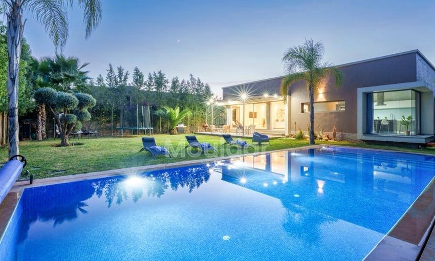 Βίλα πολυτελείας στο Μαρακές: 3 Υπνοδωμάτια σε ένα Σφιχτό Κοσμηματοπωλείο - view 19