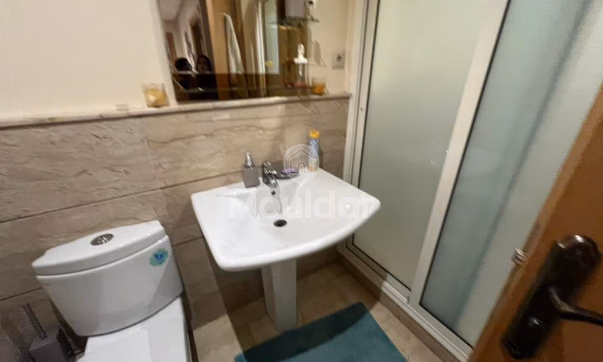 شقة للإيجار في الدار البيضاء - الأميرات، غرفتان نوم