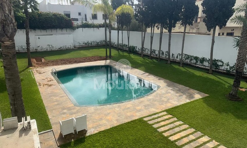 Villa in Affitto a Casablanca: Eleganza e Comfort in California - view 5