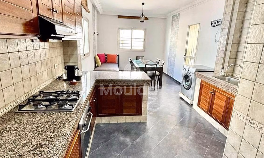 For Rent: Elegant 2-Bedroom Apartment in the Golden Triangle For Rent: Elegant 2-Bedroom Apartment in the Golden Triangle