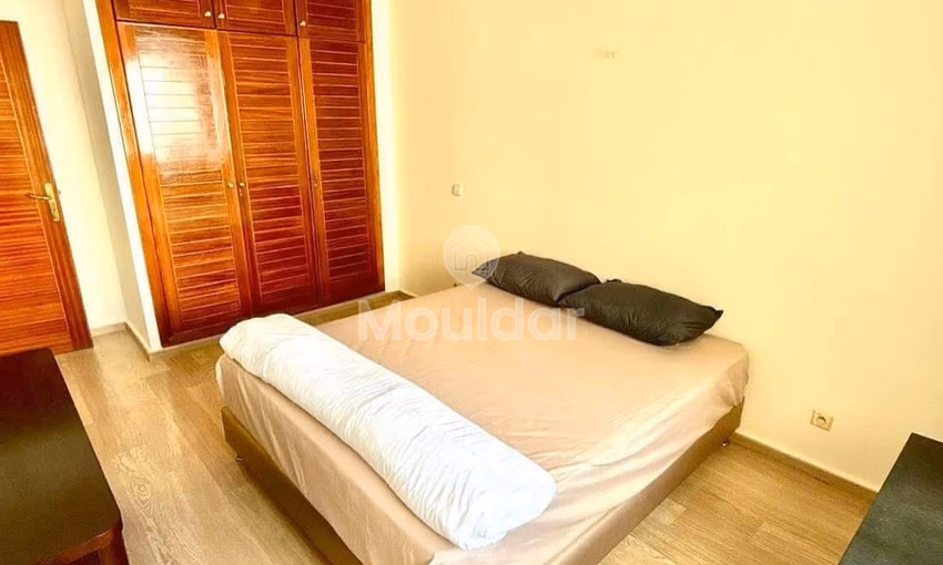 For Rent: Elegant 2-Bedroom Apartment in the Golden Triangle For Rent: Elegant 2-Bedroom Apartment in the Golden Triangle