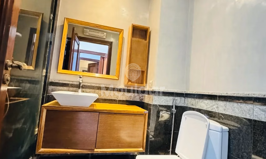 شقة جميلة للإيجار في الدار البيضاء - 3 غرف واسعة شقة جميلة للإيجار في الدار البيضاء - 3 غرف واسعة