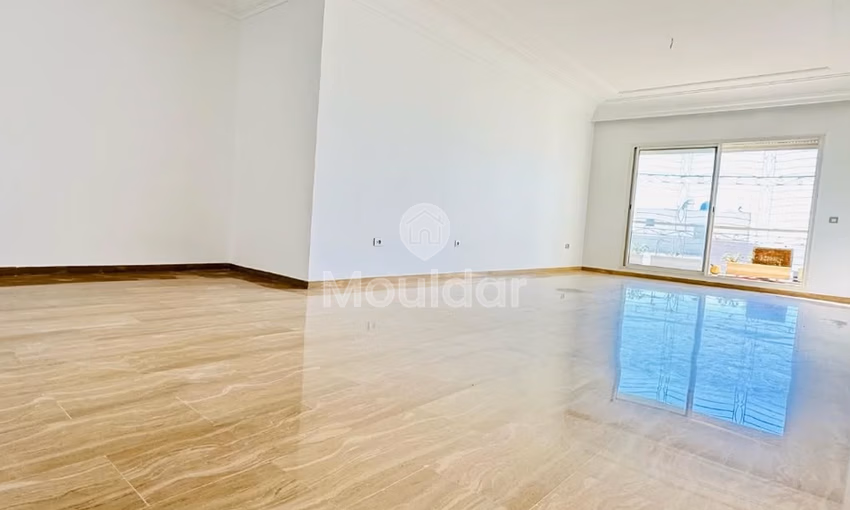 شقة جميلة للإيجار في الدار البيضاء - 3 غرف واسعة شقة جميلة للإيجار في الدار البيضاء - 3 غرف واسعة