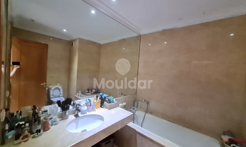 Encantador apartamento de 3 habitaciones en venta en Maarif, Casablanca