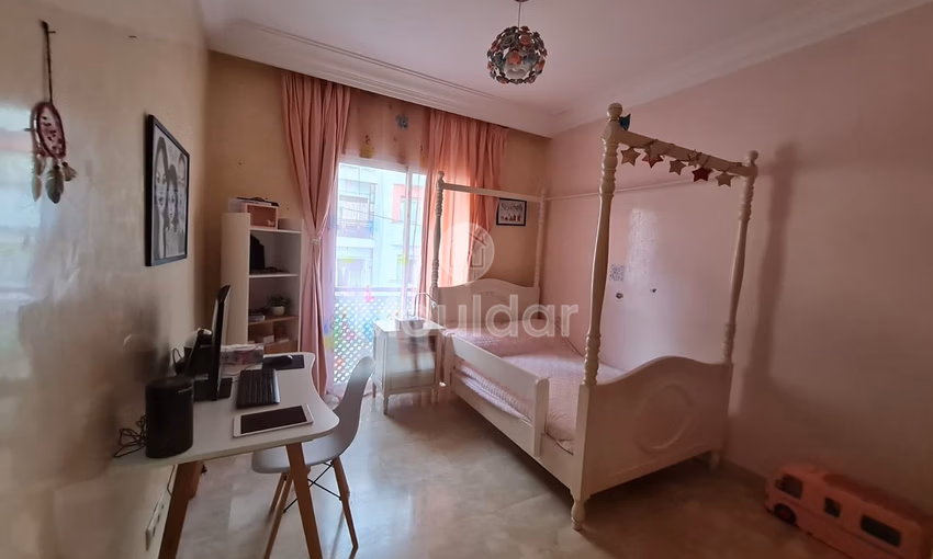 Encantador apartamento de 3 habitaciones en venta en Maarif, Casablanca