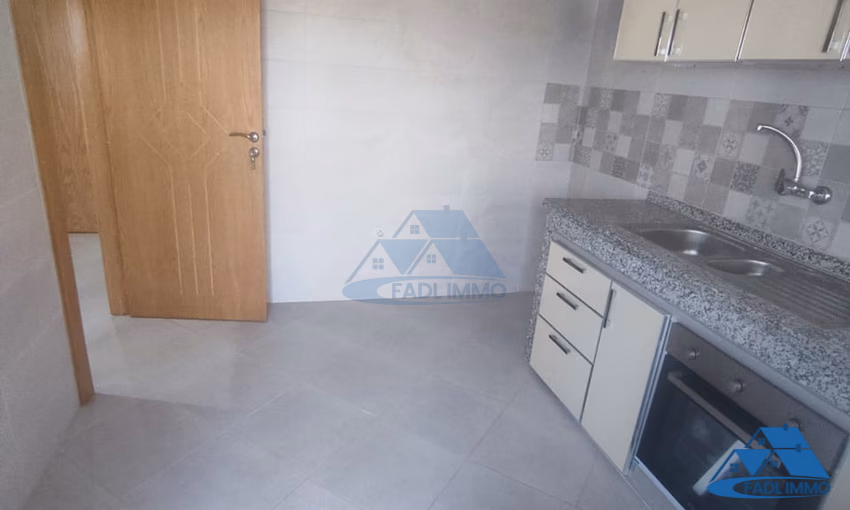 شقة للإيجار واجهة في الحدادة القنيطرة شقة للإيجار واجهة في الحدادة القنيطرة