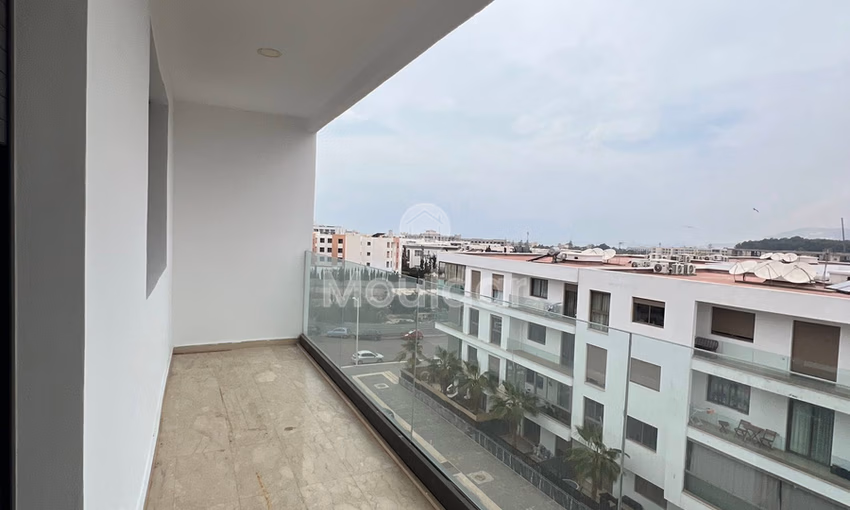 For Rent: 2 Bedroom Apartment in Agadir - Founty, 4th Floor