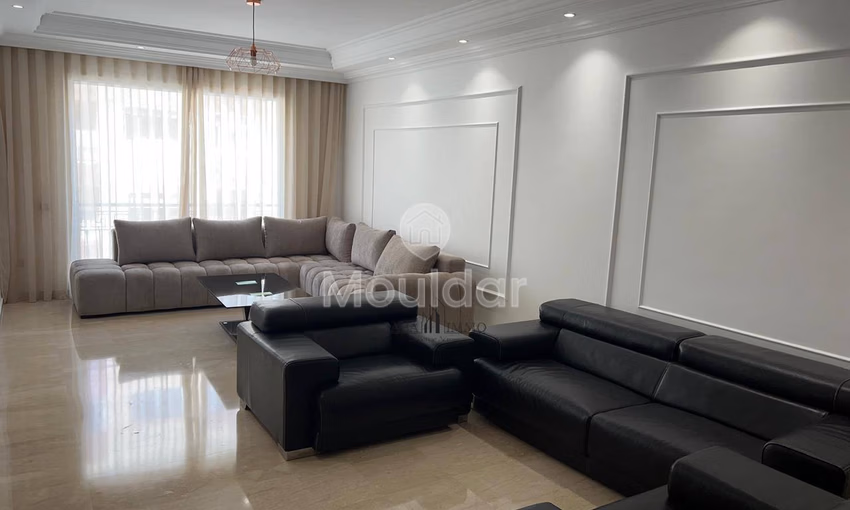 Bel Appartement 3 Chambres à Louer à Aïn Diab, Casablanca