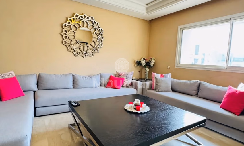 تأجير شقة فسيحة في الدار البيضاء - الأميرات، 3 غرف نوم