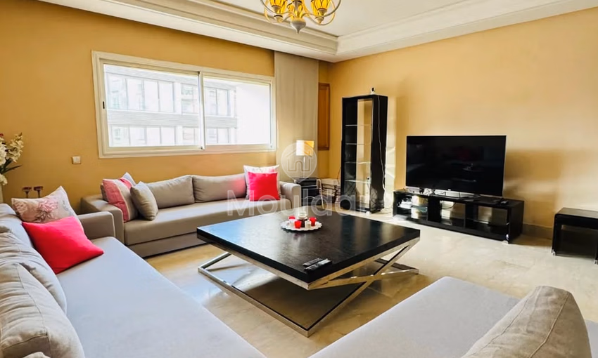 تأجير شقة فسيحة في الدار البيضاء - الأميرات، 3 غرف نوم