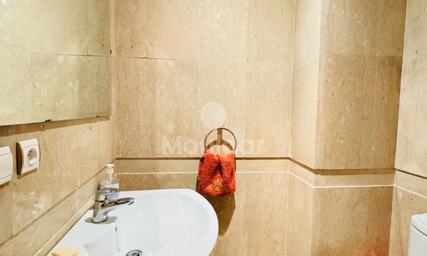 تأجير شقة فسيحة في الدار البيضاء - الأميرات، 3 غرف نوم