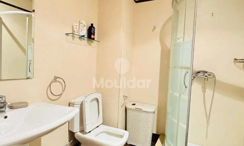 تأجير شقة فسيحة في الدار البيضاء - الأميرات، 3 غرف نوم