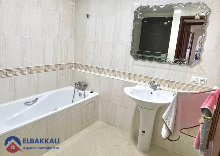 For sale: Spacious 3-bedroom apartment in Tangier - Iberia - view 18