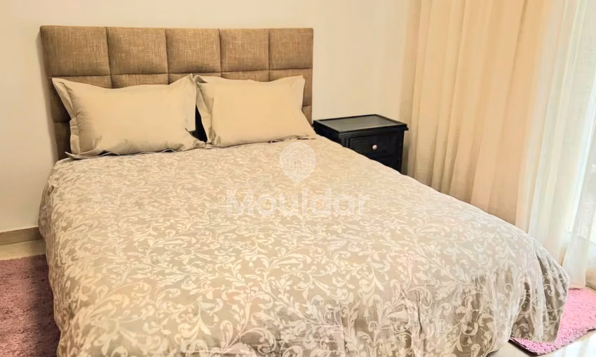 شقة جميلة مكونة من 3 غرف للإيجار في الدار البيضاء - الأميرات