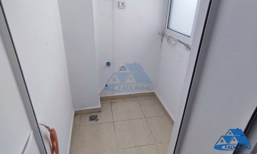 شقة للبيع في وسط مدينة القنيطرة