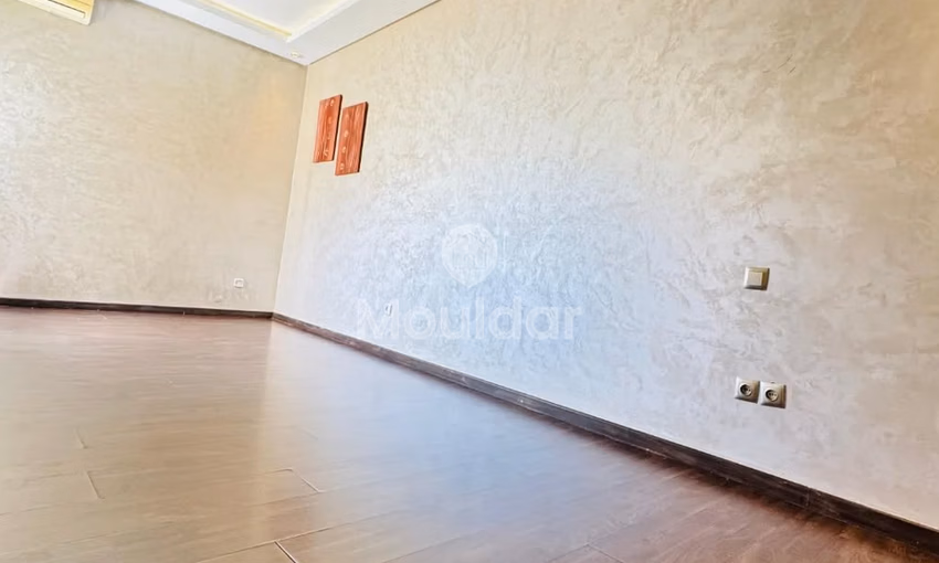 للايجار: شقة فسيحة من غرفتين في المعاريف، الدار البيضاء للايجار: شقة فسيحة من غرفتين في المعاريف، الدار البيضاء