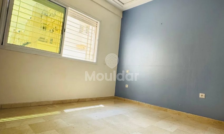 Casablanca huur is in Casablanca الدار البيضاء. Studio 4e verdieping 75 m2 lift zonder garage wijk les princesses 2 badkamers prijs 5300 DHS#Maroc #Casablanca #Rabat #Marrakech #Morocco - view 4