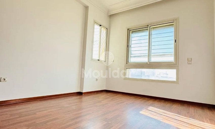 شقة للإيجار في الدار البيضاء: 3 غرف، 130م² - view 6