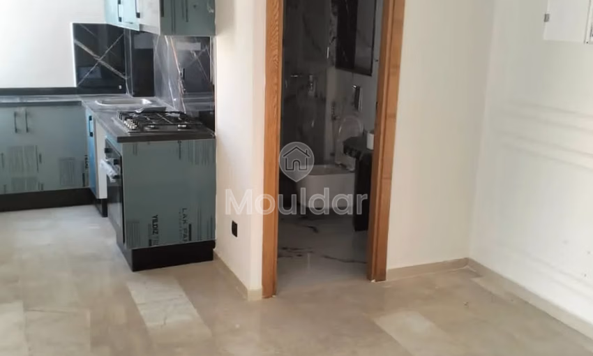 استوديو للإيجار في الدار البيضاء - المعاريف: 60م² لاستكشافه