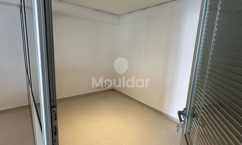 Ufficio in Vendita a Casablanca Maarif - 67m² di Potenziale - view 2