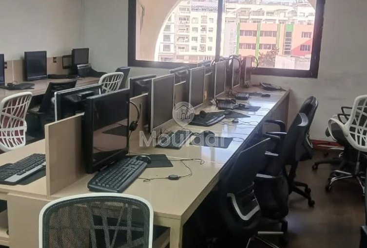 Casablanca'da kiralık ofis - Al Batha, 300 m² mevcut - view 2