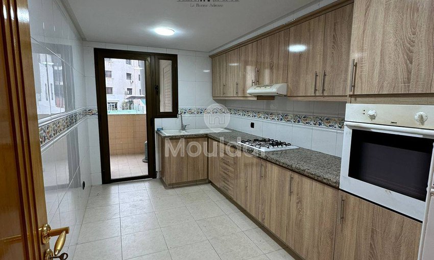 Superbe Appartement à Louer à Racine, Casablanca - 3 Chambres - view 8