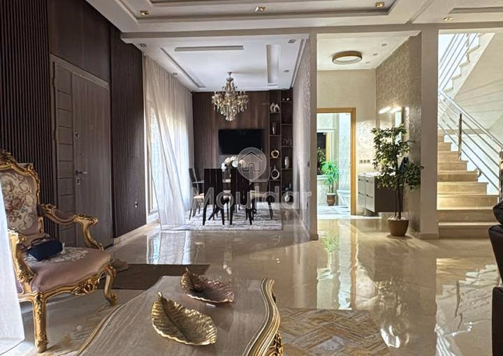 Villa Spacieuse à Vendre à Mohammedia - 5 Chambres Charmantes