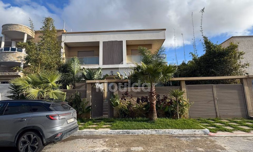 Villa Spacieuse à Vendre à Mohammedia - 5 Chambres Charmantes