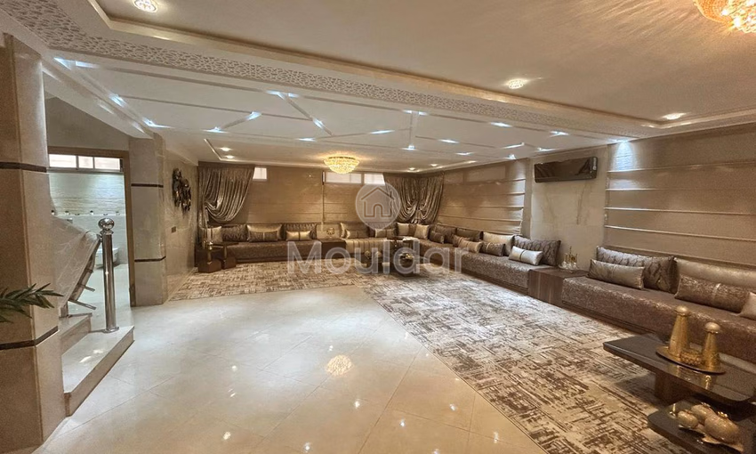 Villa Spacieuse à Vendre à Mohammedia - 5 Chambres Charmantes