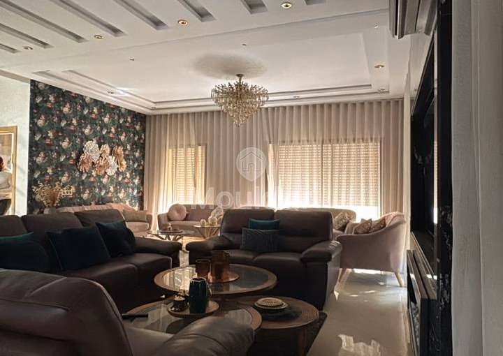 Villa Spacieuse à Vendre à Mohammedia - 5 Chambres Charmantes