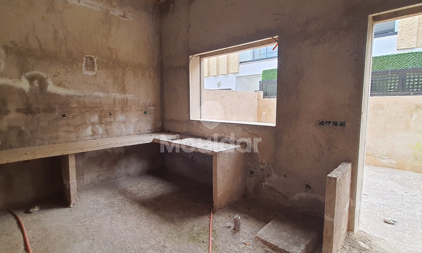 Villa Spacieuse à Vendre à Fès - 4 Chambres, 2 Étages Villa Spacieuse à Vendre à Fès - 4 Chambres, 2 Étages