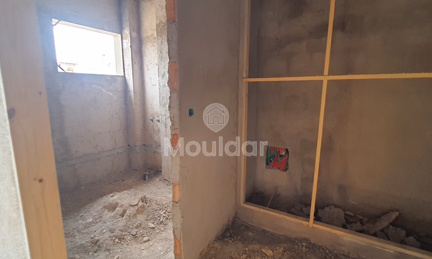 Villa Spacieuse à Vendre à Fès - 4 Chambres, 2 Étages Villa Spacieuse à Vendre à Fès - 4 Chambres, 2 Étages