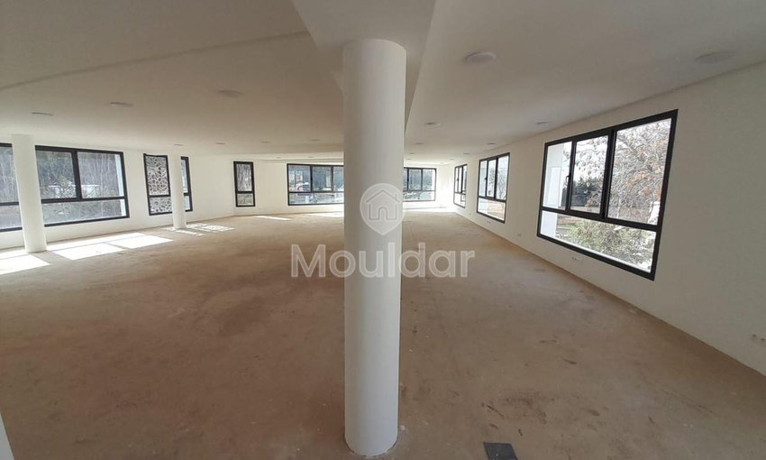 Γραφείο προς πώληση Temara: Ευκαιρία 900 m² - view 2