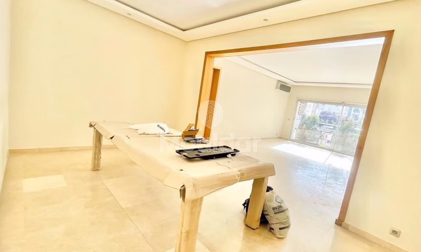 Spacious apartment for rent in the Golden Triangle of Casablanca Spacious apartment for rent in the Golden Triangle of Casablanca